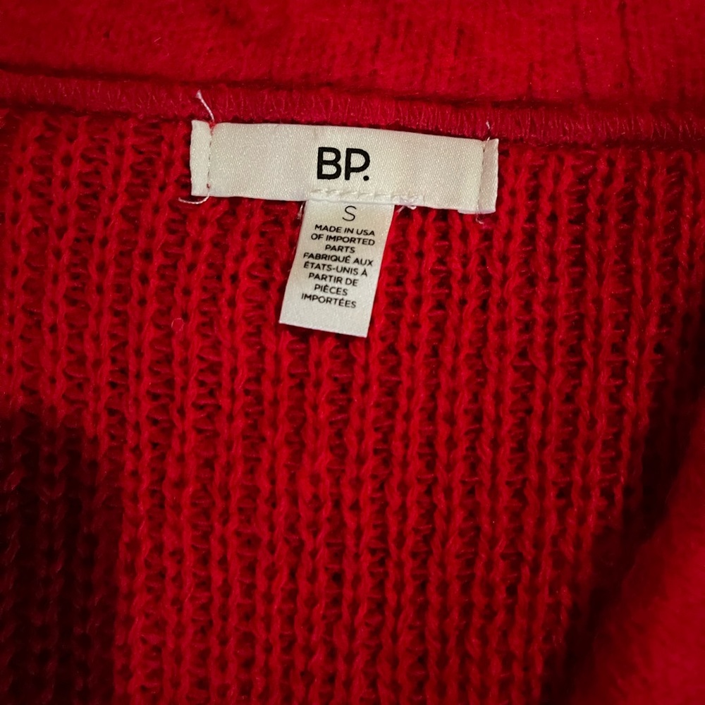 Red sweater - Picture 2 of 3